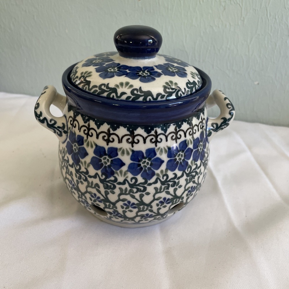 Vintage Polish Pottery Handled Garlic Onion Jar Made In Poland Blue Flowers 6in